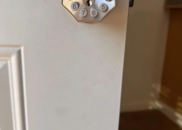 Downtown Private 3*