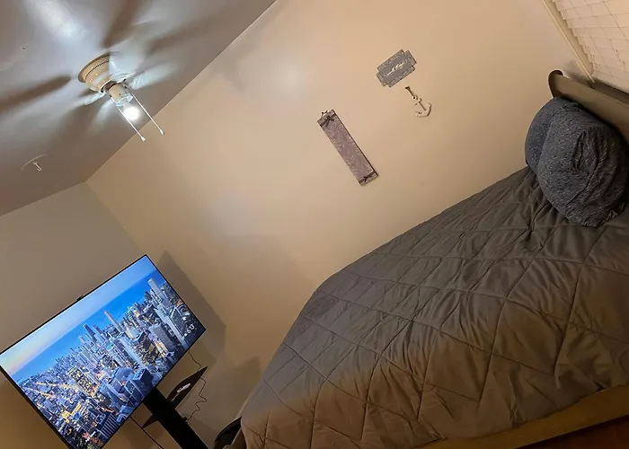 Downtown Private